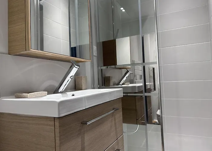 En Centre Historique Avec Terrasse Privee Et Confort - Fr-1-489-460 Apartment Moulins (Allier)